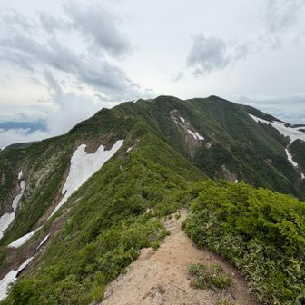山頂まであと少し💪