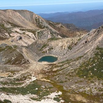山頂からの紺屋ヶ池