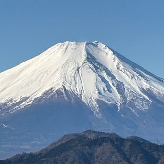富士山の冠雪しているところをアップで☃️
満足したので下山します