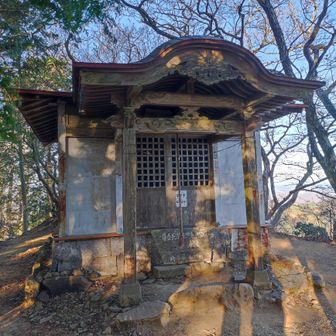笠山神社があります
パンっパンっ