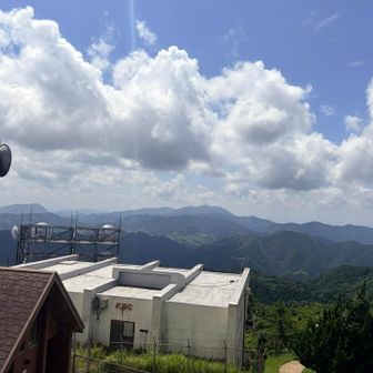 この間登った尺岳と福智山。ケツ汗乾燥もしっかりやってます👍
