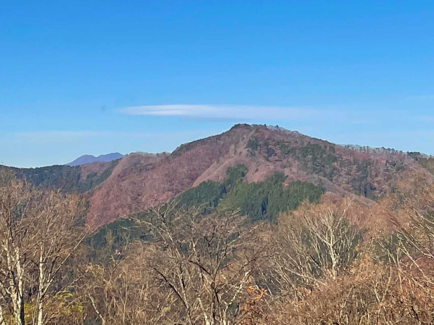 真ん前に生藤山