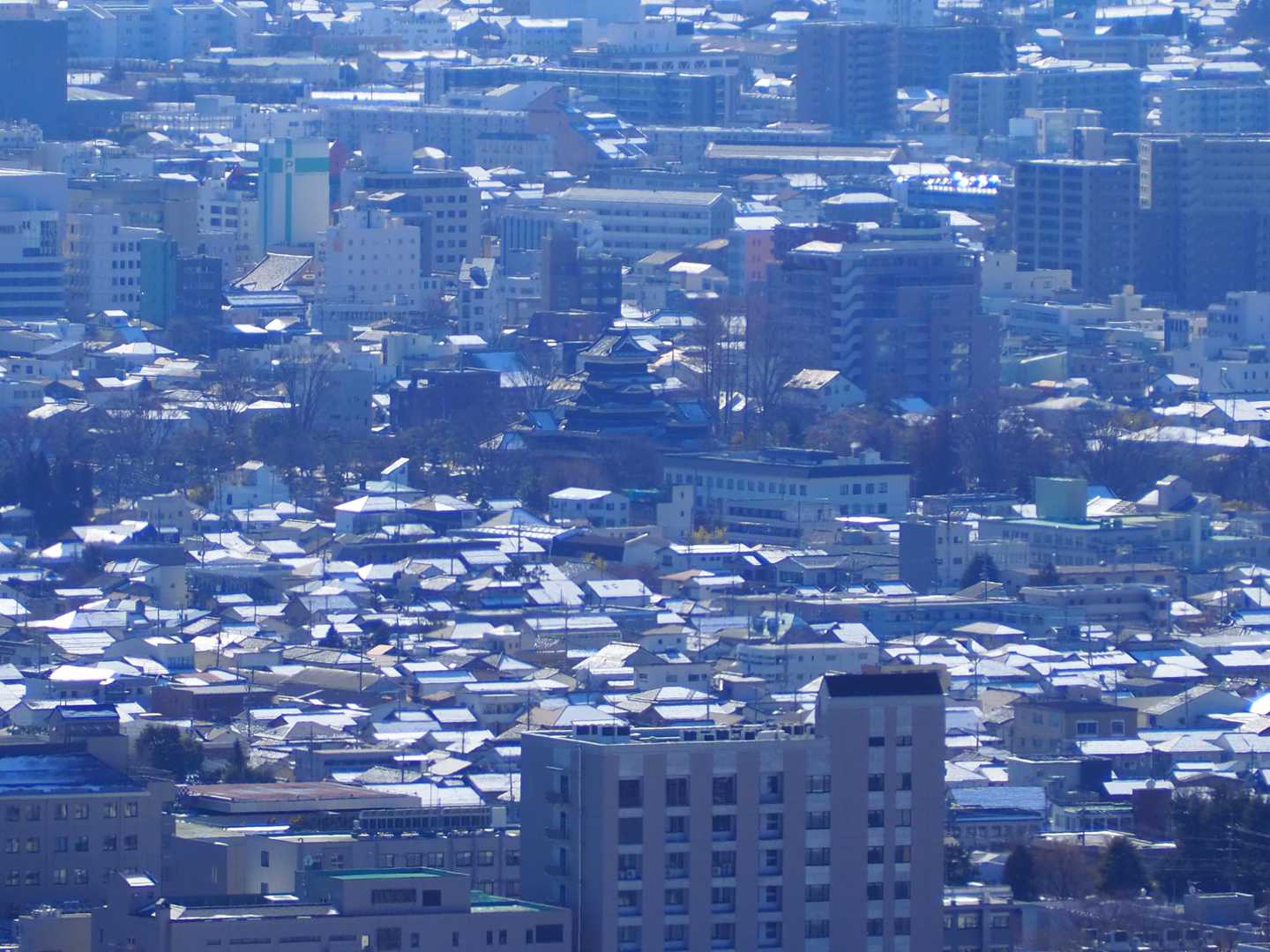 松本城🏯が見えた❗
黒色で周囲にビルがあるから目視だと見つけ難かった😅