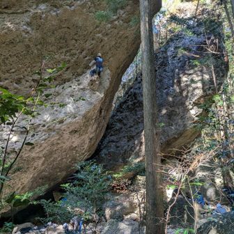 鬼岩でロッククライミング😱
すごい腕力です😯