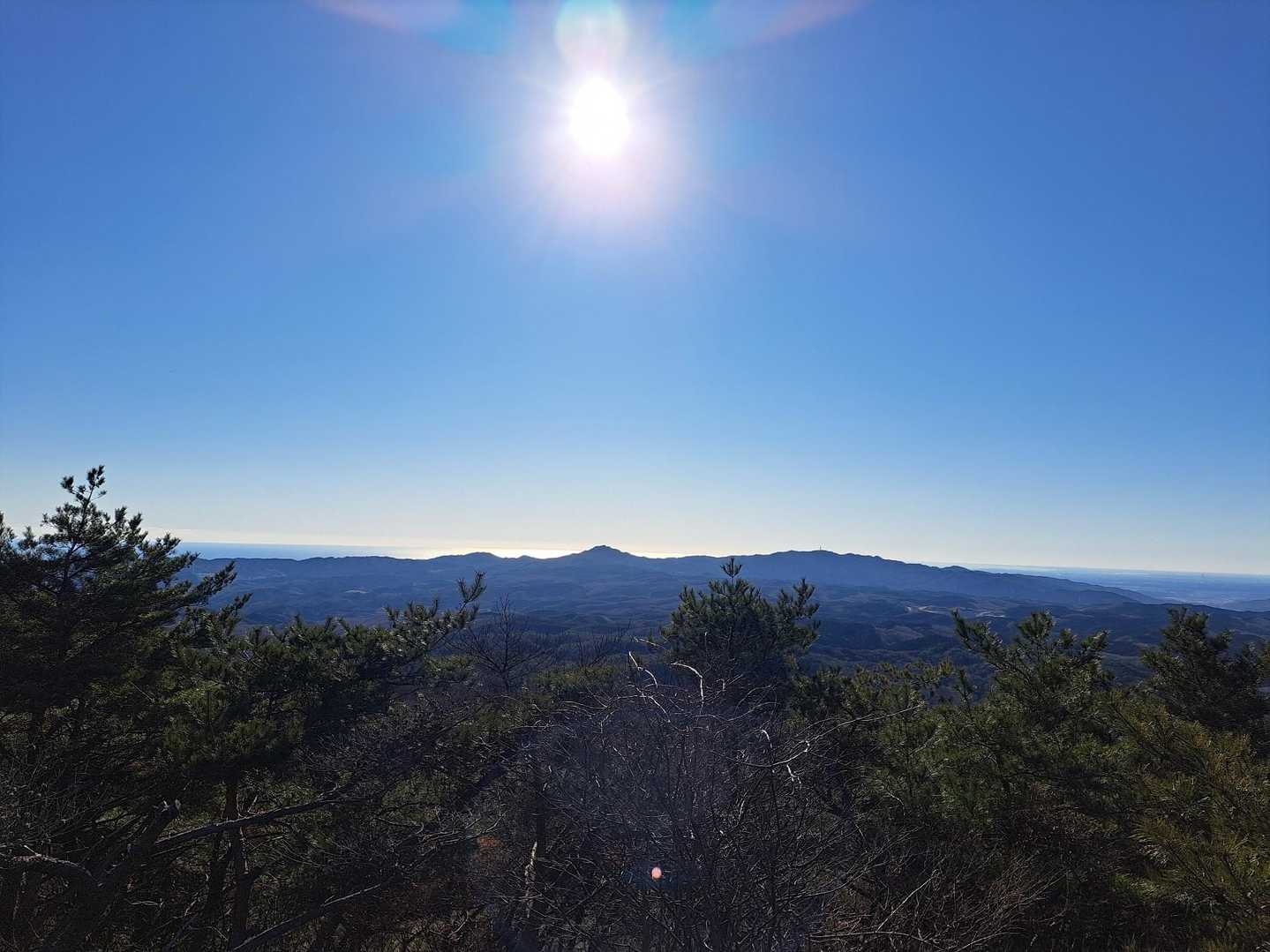 山頂からの展望台…日立海岸方面☀️