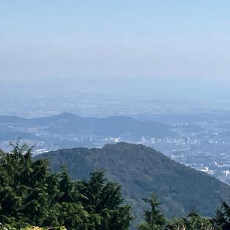 いつものホームコースの弘法山が見える