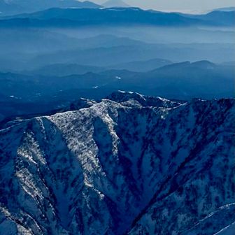 南側 遠くに富士山