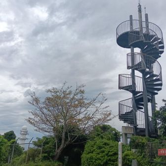 子どもたちが何度も登った螺旋階段展望台
しばらく立ち入り禁止だったけど、ついに取り壊されるとのこと（ビューハウスも）
