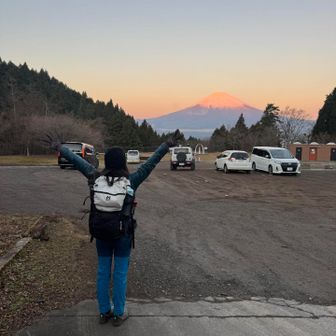 無料の乙女🅿️からスタート‼︎
行ってきまーす🗻