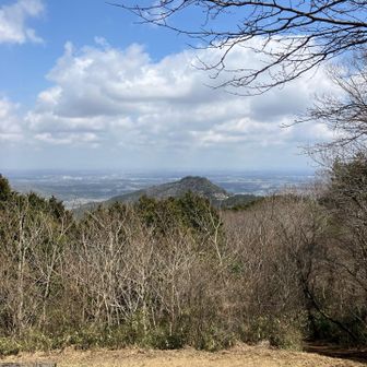 南山山頂から愛宕山