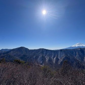 中央に先程登った破風山⛰️
左のお山が、登らなかった黒岳😑😑