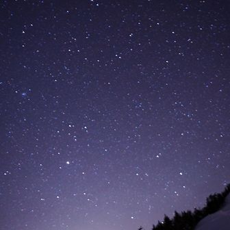 風が強くてブレててほとんど星空が撮れてなかった