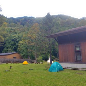 椹島でテント泊。もう1人の方はバスなしでここまで縦走してきたそう。明日、笊ヶ岳に行くか林道で歩いて戻るか迷ってました