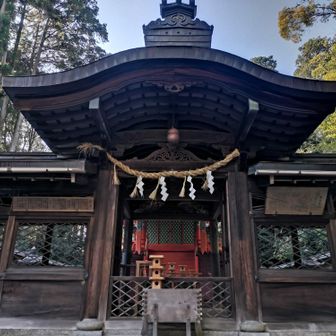 朱智神社、こちらも準備中でした