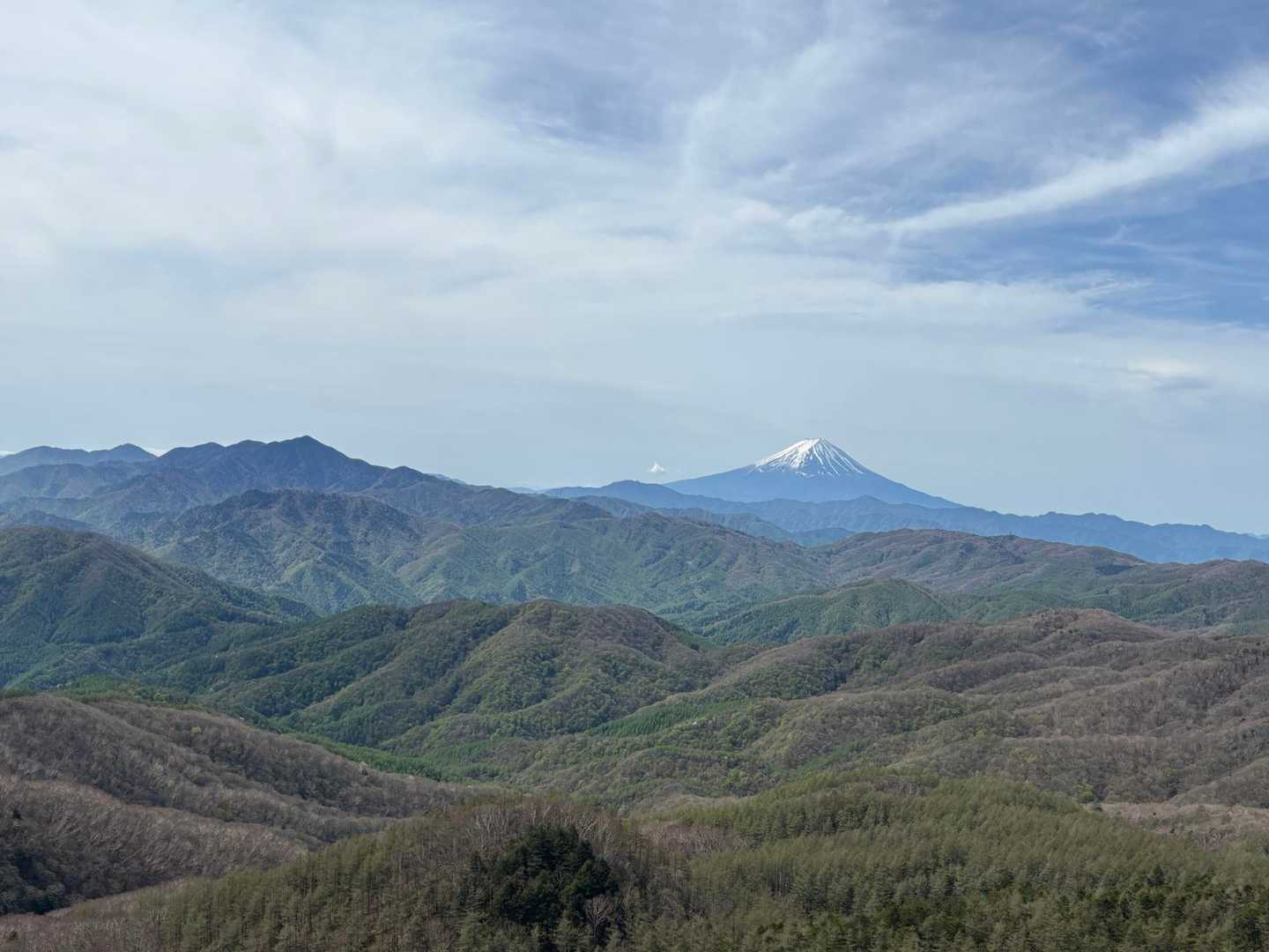 富士山と並び立つ大菩薩
さすが人気の百名山ですね。