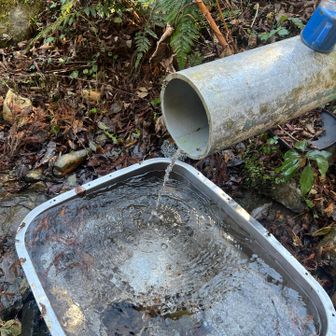 思いの外暑くて水が心許ないので緊急用で給水