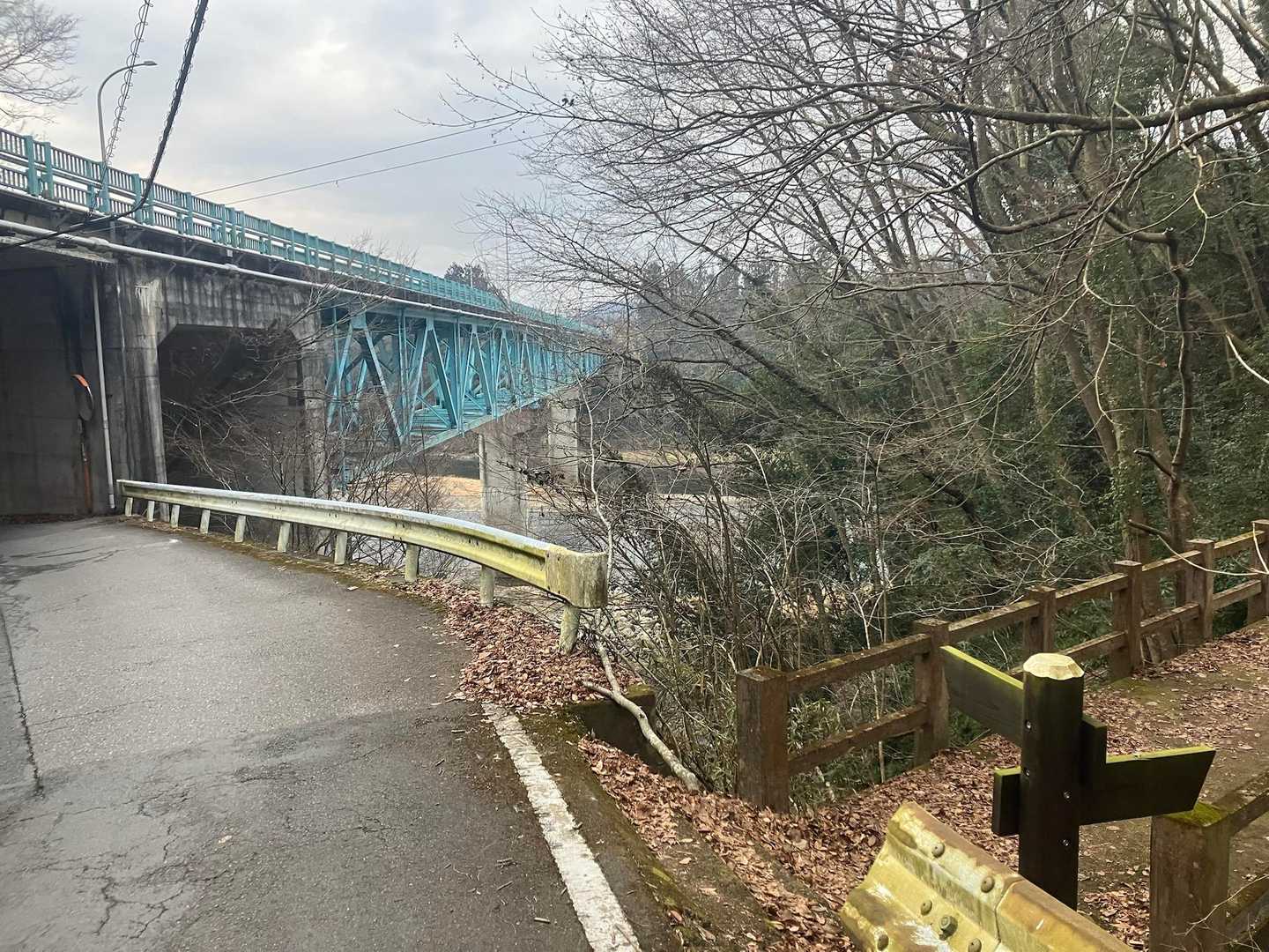 帰り道に栃百の鎌倉山に寄る