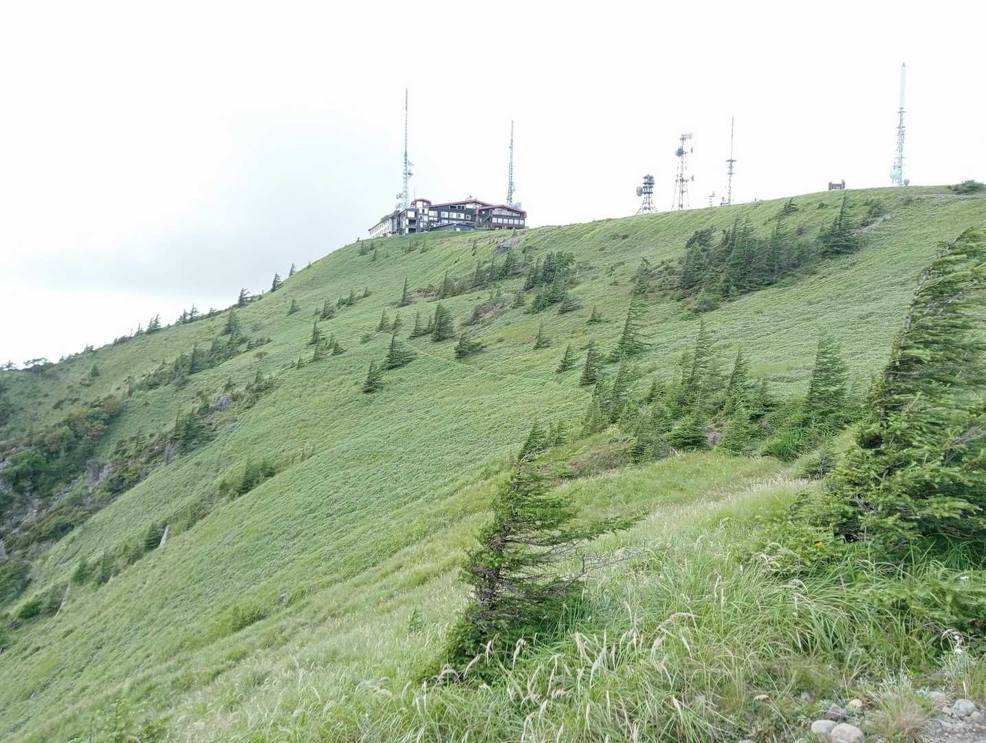 山頂に素敵なホテル🏨