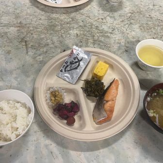 朝食