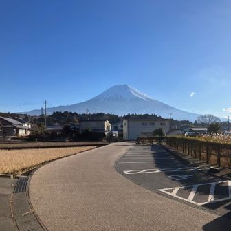 駐車場からの富士山が一番キレイ