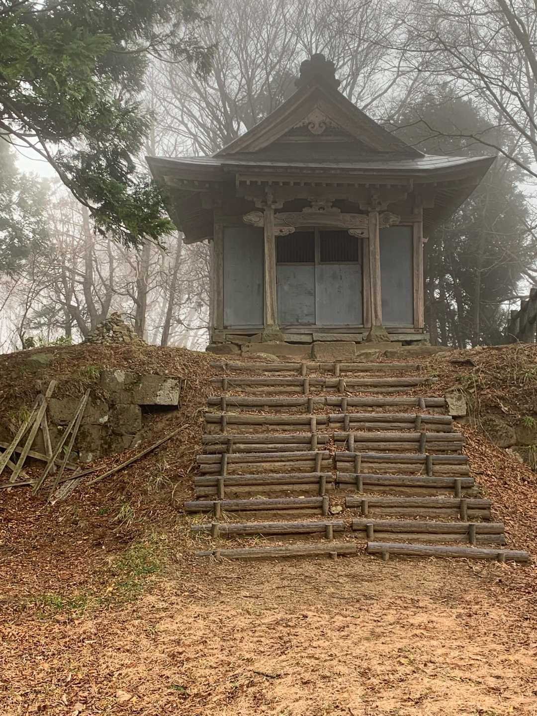 ここが石動山の山頂だったみたいです😃