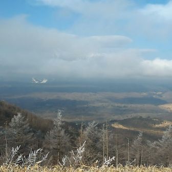 このときの平沢山からは、八ヶ岳はほぼ見えませんでした。
