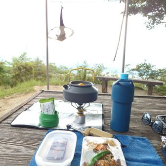 遅めのランチ、腹ペコおじさん