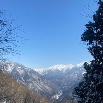 新穂高の奥に北アルプスかな…