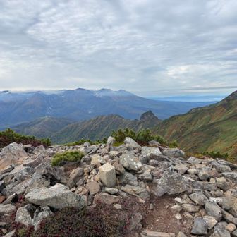 比麻奈山山頂？YAMAP地図上だともう少し先ですが