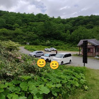 雲が濃くなり風も出てきたのでやや早足で下山
思いが通じたのか、荒天にならず楽しめました🥰
山の神に感謝🙏　
山の神へ📨何なら次からの山行は青空でお願いしたい⋯欲張りか🤣
