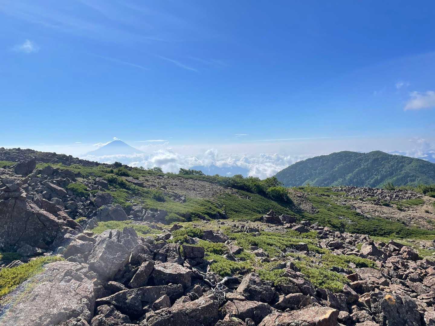 笹山登山口-笹山-白河内岳-大籠岳-広河内岳-大門沢登山道 縦走コースの写真