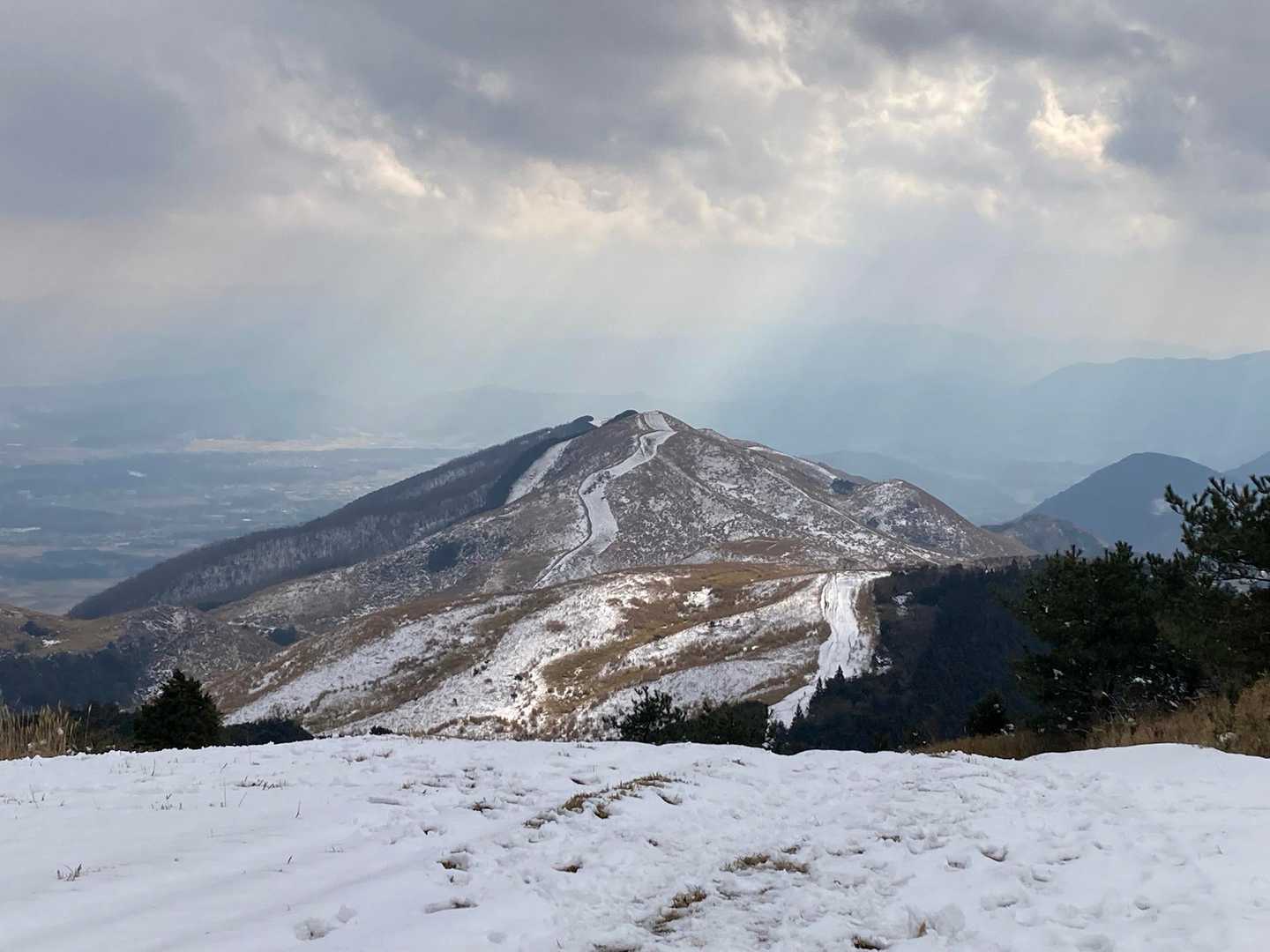 下山中、ずっとこの景色を見ていたくなる
止まると寒いから
