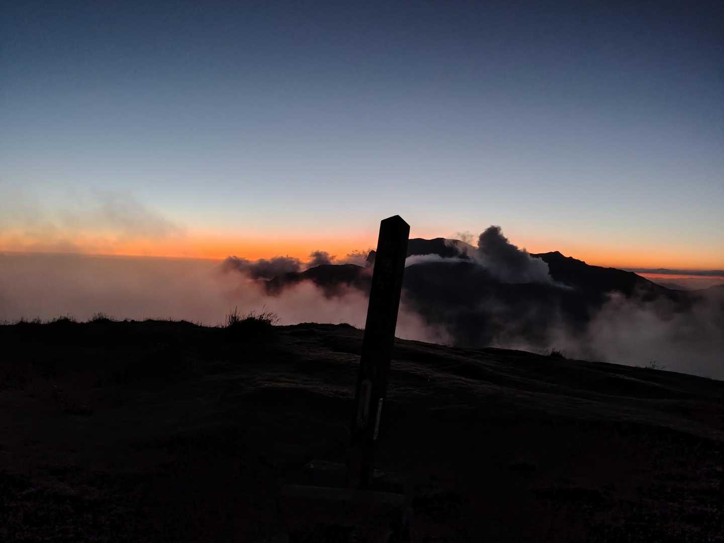 山頂
おお〜