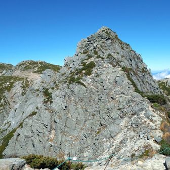 戻って宝剣岳へ