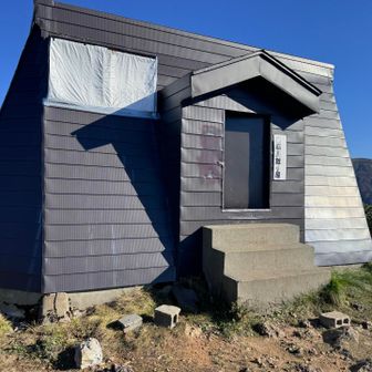 立派な避難小屋