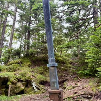 庚申ニ柱大神

二柱の神を一組としてまつる呼び方かぁ