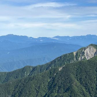 北アルプスも見える
槍ヶ岳はわかるが笠ヶ岳はよくわからない、そんな程度の私です😂