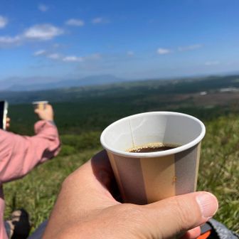きょうも食後のふたさんのコーヒーサービス☕️
そして下山開始です