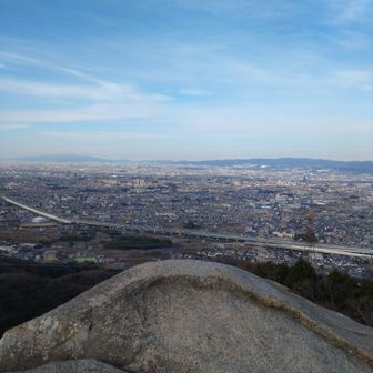 最初は岩の上に立って撮影してたら足が震えてきたので膝ついてへっぴり腰です😆