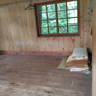 この小屋は以前も綺麗でした