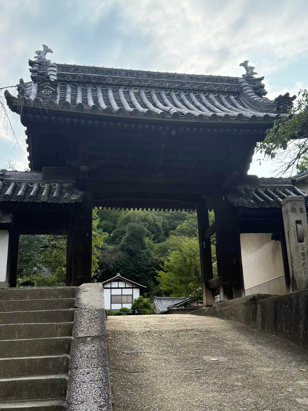 先ずは野崎観音（慈眼寺）に御参り