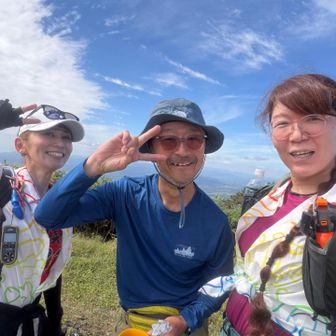 山頂に茂辺地さんがいました———💕
可愛いー💕（全員）

友達の輪が広がっていくー！