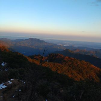 赤く染まった山肌🙂