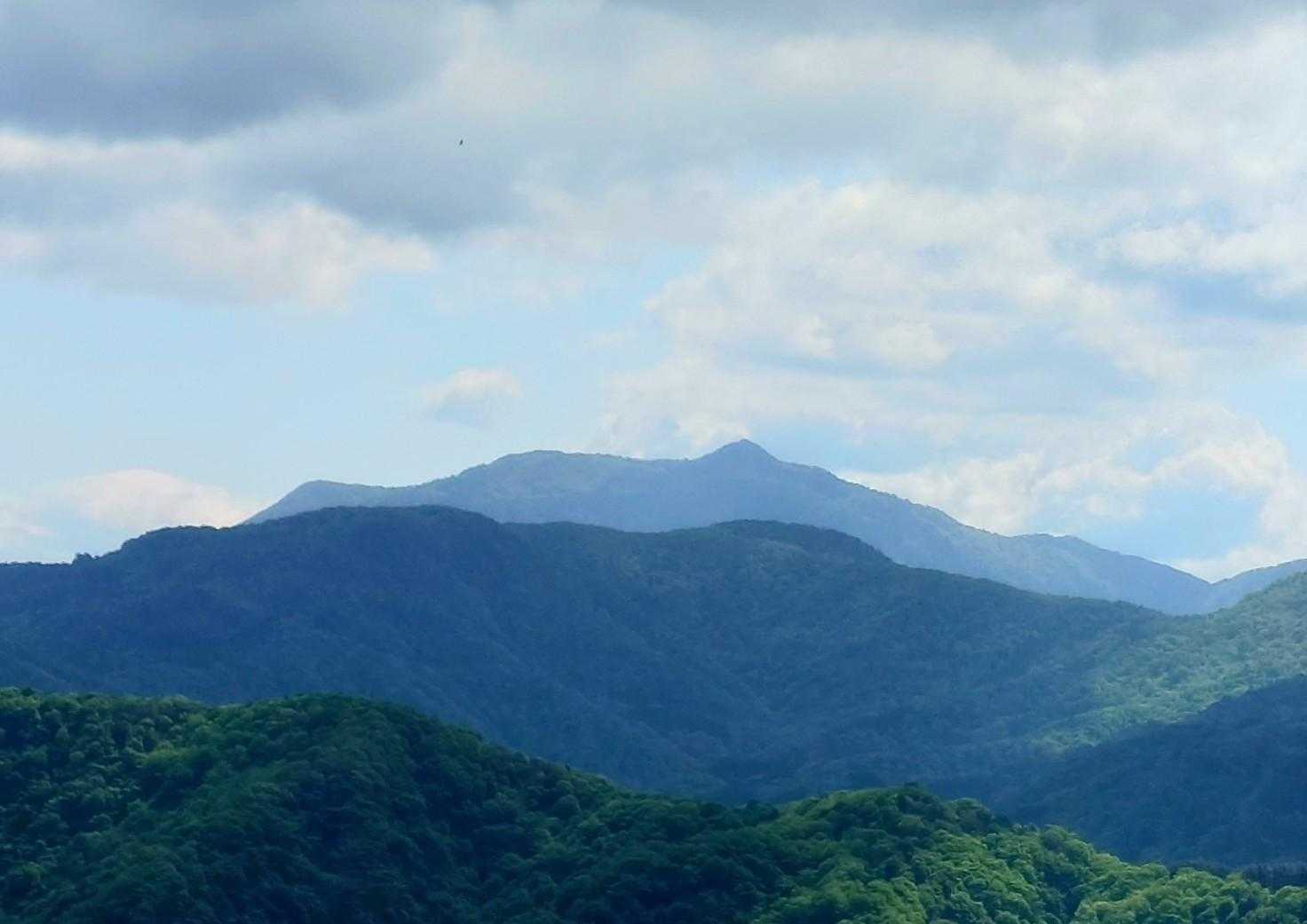 雨飾山も