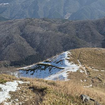 まったり☕は短めで下山します。
下山ルートは雪道ゾーンです☃️