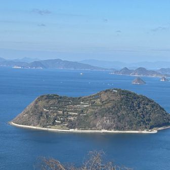 登頂
釣島を見ながら休憩