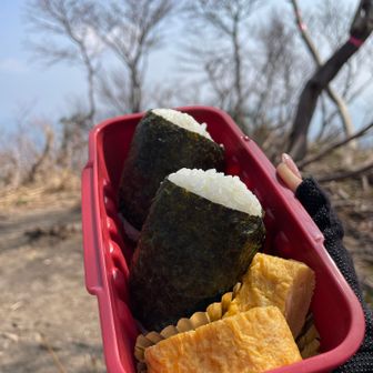 待ちきれずここでランチ🍙🍙
うんま〜っ😋