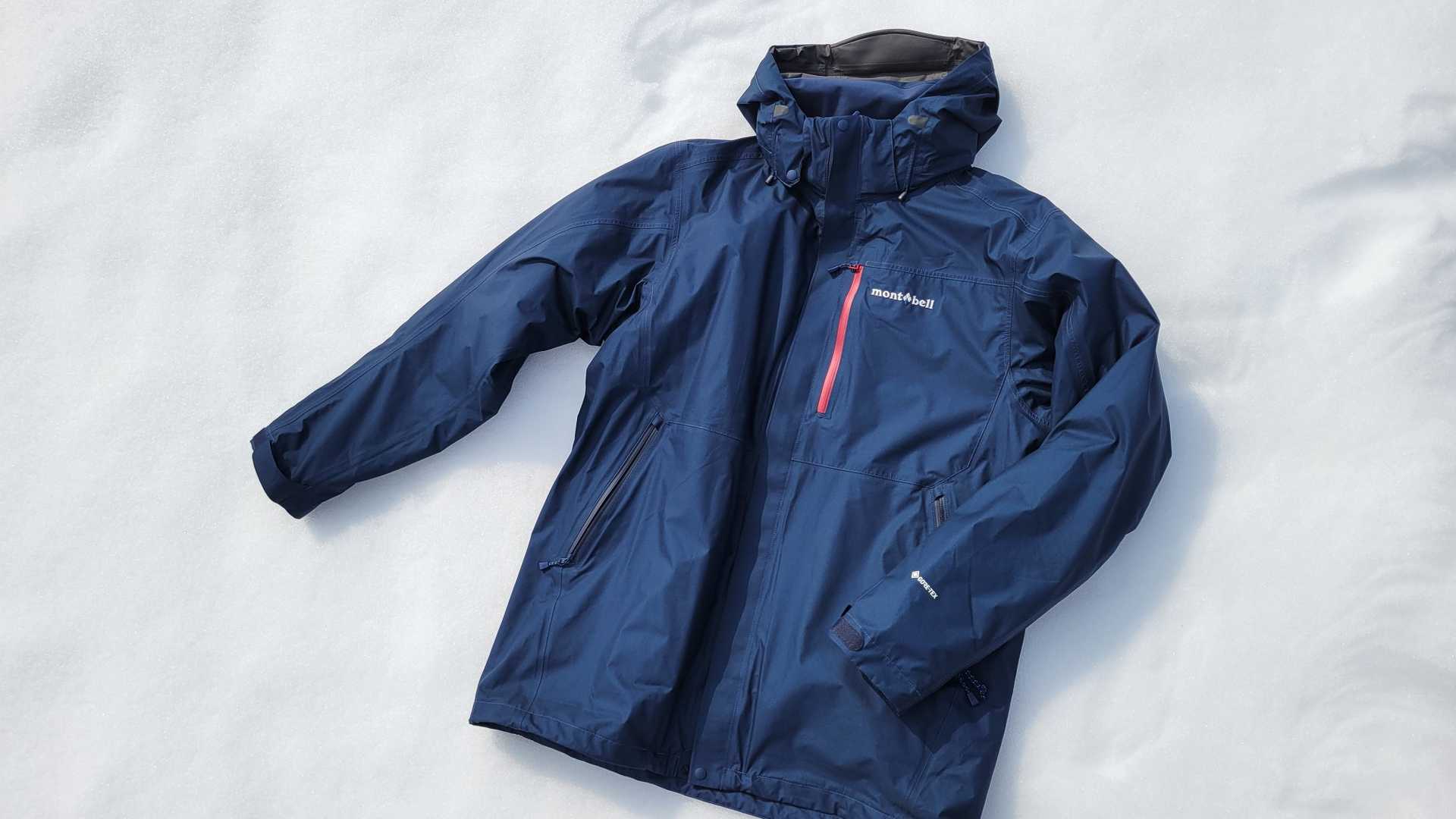モンベルのヴェイルダウンパーカ❄️ ゴ / サングラス1号さんの