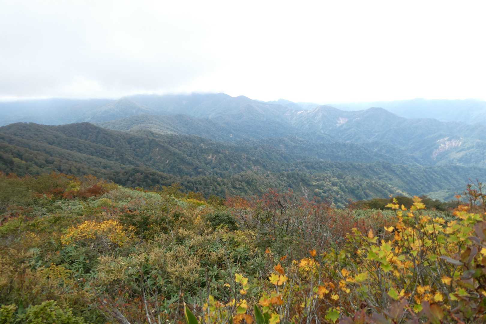 小安岳-高松岳-山伏岳-川原毛登山口 周回コースの写真