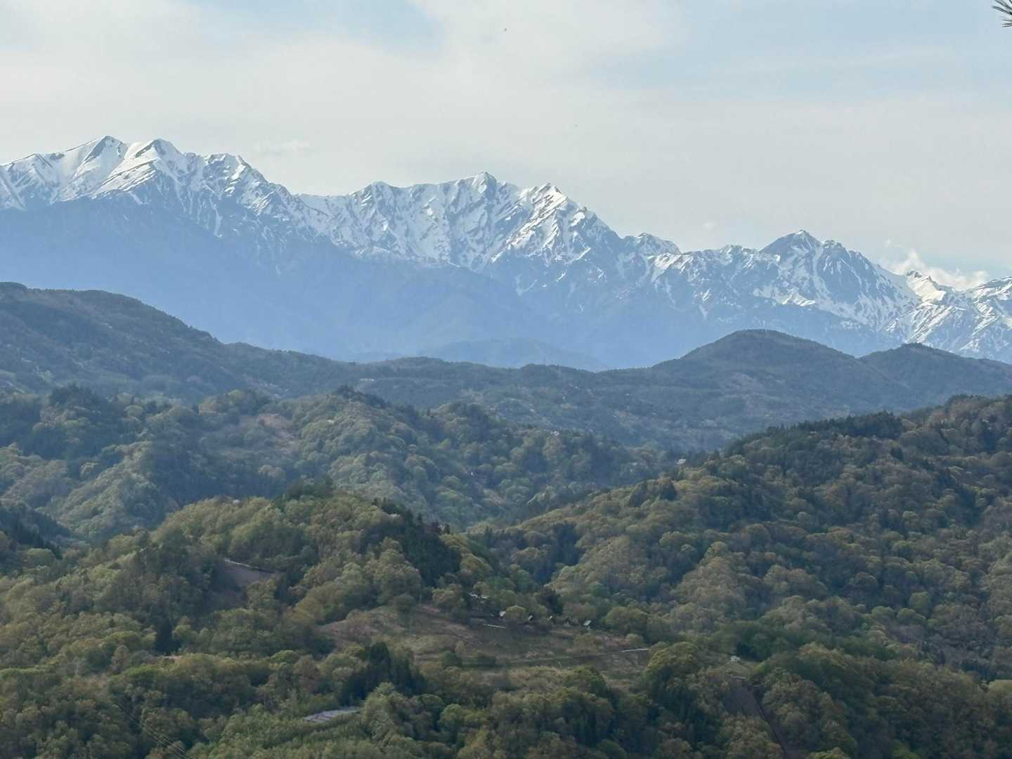 見慣れた爺ヶ岳、鹿島槍ヶ岳、五竜岳。
